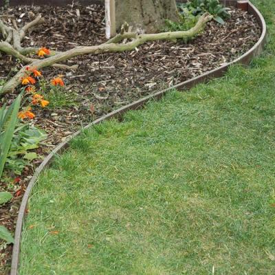 China Outdoor Steel Lawn Edging Garden Edging Flexible Garden Lawn Edging for sale