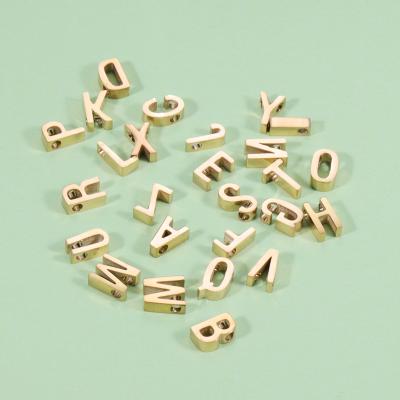 China Popular A-Z DIY Stainless Steel METAL Loose Gold Letter Beads Pendant Necklace Bracelet Making for sale