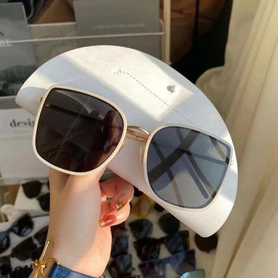 China Retro Fashion Sunglasses Fashiona Luxury Wholesale Designer Channel Sunglasses Women for sale