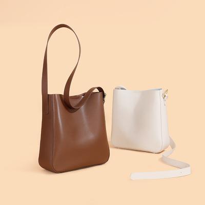 China Fashion Women's Shoulder Bucket Summer High Sense  Underarm Bag Niche 2023 Underarm Bag for sale