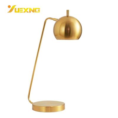 China Residential Modern Home Luxury Metal Lampshade Bedside Decor Gold Table Lamp for sale