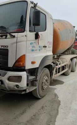 China 2013 31000kgs Concrete Used Mixer Trucks with Feeding Height 1540 for sale