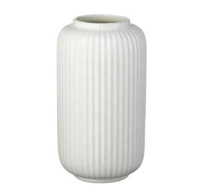 China 2022 Hot Selling Amazon Table Ceramic Fluted Vases Large Ceramic Vase White Cylinder Ware Vases For Decoration for sale