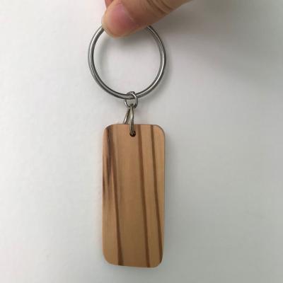 China Europe 2019 High Quality Olive Key Chain with Customer's Logo for sale