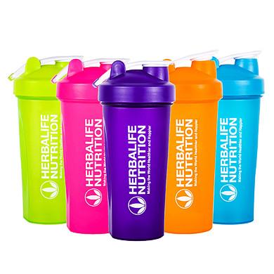 China Viable Wholesale Custom 650ml Logo Sports Plastic Water Bottle With Cover for sale