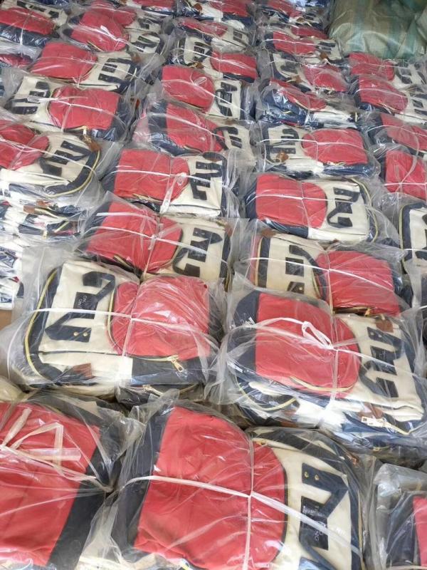 Verified China supplier - Yiwu Canwin Bag Co., Ltd.