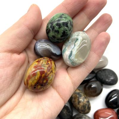 China Natural Rainbow Crystal Tumble Reiki Polishing Stone from Europe 7 Chakra for Healing Reiki for sale