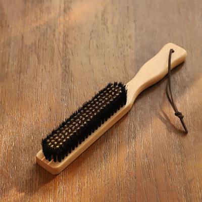 China Viable Brass Wire Brush For Coat Cleaning Cloth Dusting Fuzz Remover Fabric Brush With Long Wooden Handle for sale