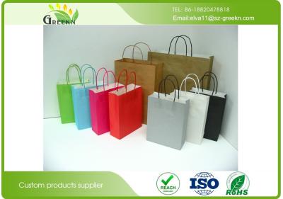 China Los bolsos de papel impresos del regalo que cortaban con tintas, Kraft personalizaron los bolsos de papel del regalo en venta