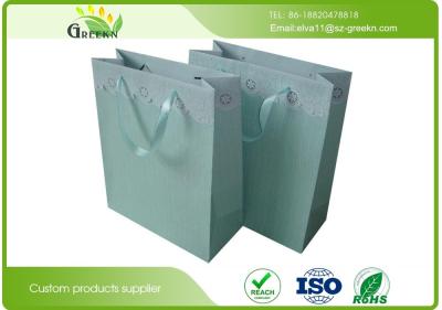 China Paperboard Material Pantone Color Paper Gift Bags with Handles LOGO Custom for sale