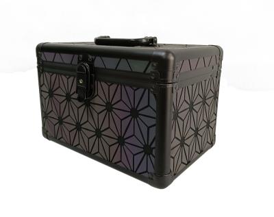 China Aluminum Alloy Fashion Customized Universal Portable Makeup Box By Manufacturer for sale