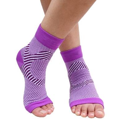 China High Quality Sport Adjustable Stabilizer Support Brace Protector Elastic Ankle Foot Wrap Protector Ankle Brace for sale