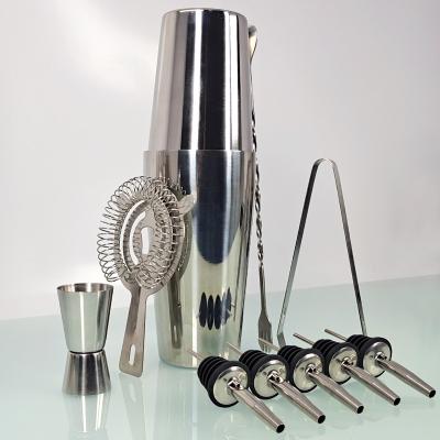 China Cocktail Shaker Kit 700ML Bartender Bar Tools Cocktail Shaker Set With Cocktail Picks for sale