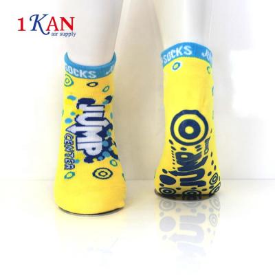 China Antibacterial Custom Logo Sports Grip Funny Socks For Kids Compression Sports Socks for sale