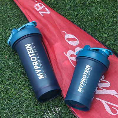 China Sustainable Customize Logo Gym Workout PP Plastic Protein Powder Shaker Water Bottles with Mixing Ball for sale