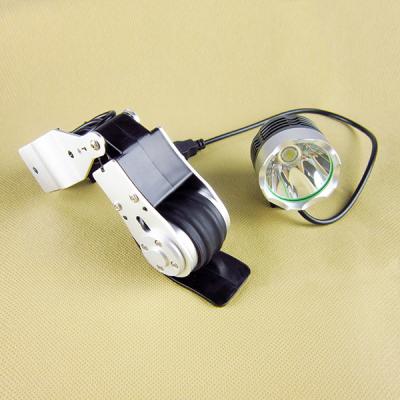 China Silver Aluminium Chargeable Dynamo Bicycle Light Set , LED Road Bike Lights for sale