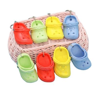 China Luxury Wholesale Promotional Cheap Crocs Luxury Soft Foam Slipper 3D Toy Shark Fashion Key Chain for sale