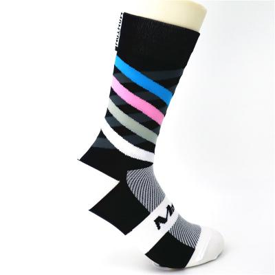 China Custom Wholesale Logo Antibacterial Antibacterial Basketball Men's Socks Recycling Crescent Foot Gym Sport Athletic Socks for sale