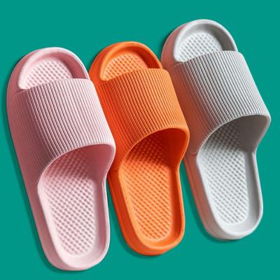 China Fashion Trend Bathroom Men Indoor Soft Slippers Shoes Non-slip Home Cloud Slides Slippers Women for sale