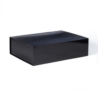 China Cost-Effective Gift Packaging Box Fine Printed Cardboard Light Luxury Smooth Surface for sale