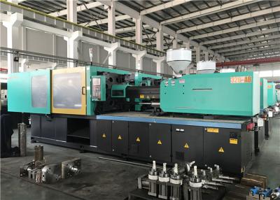 China Variable Pumpen-Spritzen-Maschine Hydrualic 320 Tonne mit Spitzenkonfiguration zu verkaufen