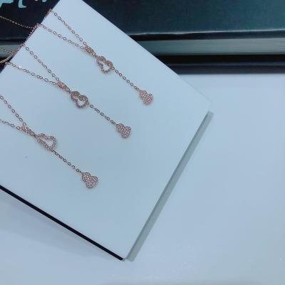 China CLASSIC Jewelry Engagement Gift Jewelry Hot Sale Mom Necklace Pendants For Necklace Women for sale