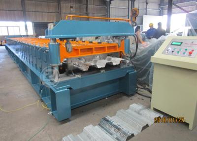 China Metal Floor Decking Panel Corrugated Roll Forming Machine Thickness 0.8-1.2mm for sale