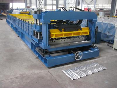 China Cr12 Mould Steel Cutter Roof Tile Roll Forming Machine 5.5KW ISO9001 with high production speed for sale