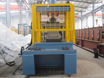 China Heat Treatment Metal Roll Forming Machine For Roofing 20m / min for sale