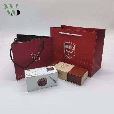 China Recyclable take away retangular chocolate box with lid and cardboard paper bag for sale