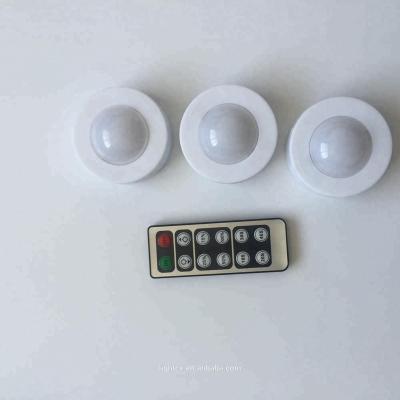 China Other Wireless LED Puck Lights With Dimmable Remote Control Battery Operated Kitchen Under Cabinet Lighting for sale