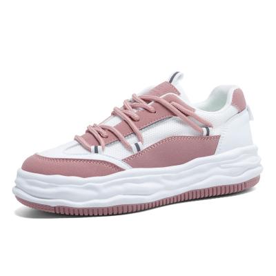 China 2022 Fashion Trend Motion Panel Women's Recreational Shoe Autumn New Fund Female Shoe Go All Out Color Leaf Shoe Tide Street White Small for sale