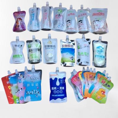 China Microwaveable Customized portable nozzle bags, milk soymilk beverage liquid packaging bags, self-supporting packaging bags. for sale