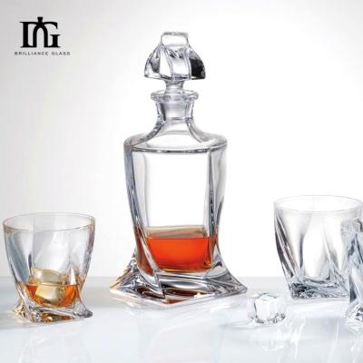 China 500ml Glass Home Bar Party Clear Whiskey Wine Bottle Decanter Dispenser for Beverage for sale