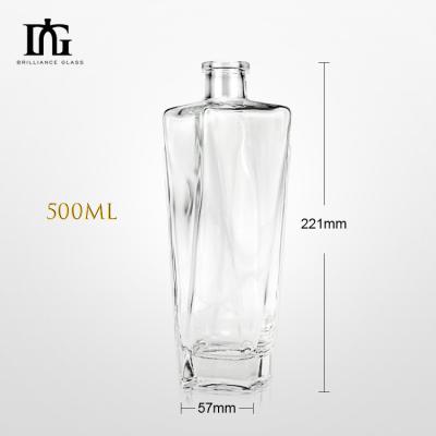 China 700ml Custom Square Shape Super Flint Glass Liquor Bottle for Whisky Vodka Tequila for sale