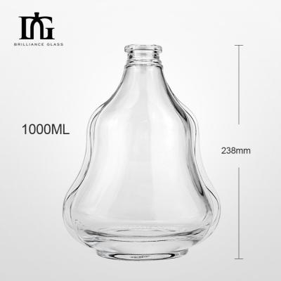 중국 1000ml 맞춤형 맑은 유리 술 병 휘스키 유리 병 코크와 나사 캡 판매용