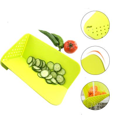 China Disposable Flexible Plastic Cutting Board for sale