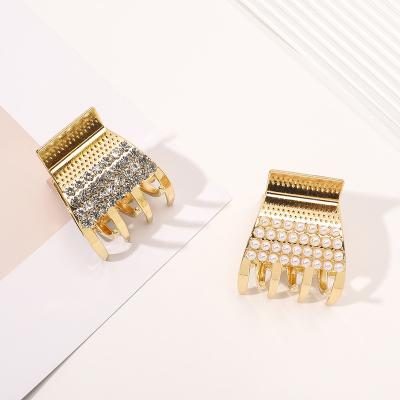 China Wholesale Fashion Design Hair Accessories Decoration Metal Hairpin Elegant Diamond and Pearl Hair Clips For Women Girls for sale