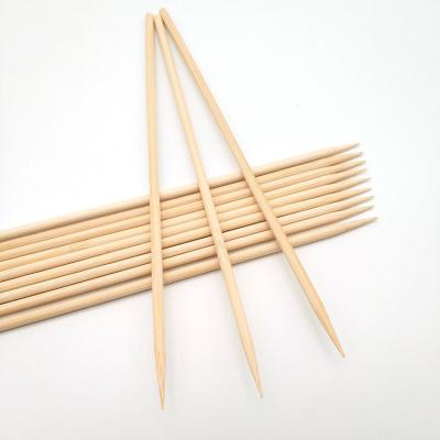 China Low price easily cleaned bamboo skewer long slender round bamboo bbq stick skewer bamboo sticks for sale for sale