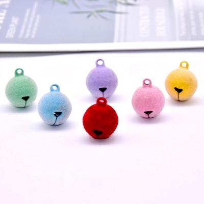 China Simple Wholesale Christmas Flannel Bells 12mm Decorative Opening Copper Bell for sale