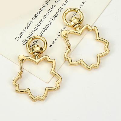 China Japan new product with latest design zinc alloy Sakura lobster claw swivel hook dog buckle spring snap for bag for sale