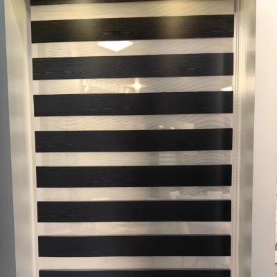 China Eletricidade/Cordas Zebra Blinds para Domicílio 307.00cm * 40.00cm * 10.00cm Tamanho do pacote à venda