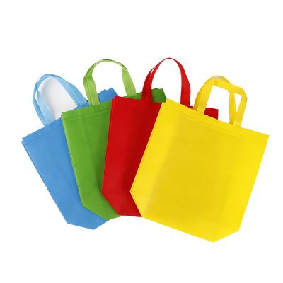 China LOW MOQ Recyclable Price Cheap Customized Colors Promotional Tote Pla Non-Woven Shopping Bag , Recyclable Eco PP Non Woven Bags for sale