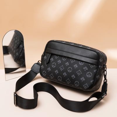 China Fashion Unisex Design Waterproof PVC Leather Cross - Body Poker Bag Luxury Messenger for sale