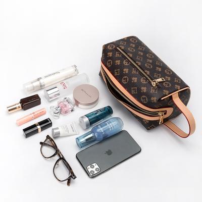 China High Quality Custom Size Double Zipper Pull Travel Stylish Cosmetic Bag For Ladies for sale