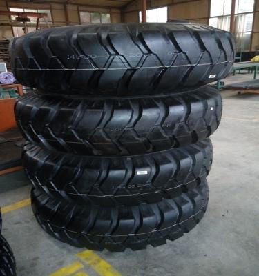 China 14.00-20 solid rubber tires with 14.00-20 rim for sale