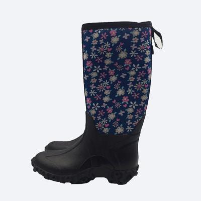 China Waterproof And Rubber Outsole Winter Warm Neoprene Rain Water Running Transparent Wellies for sale