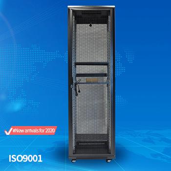 China 18U 22U 28U 32U36u 42u server rack 19 floor standing telecommunication cabinet with door boarder en venta