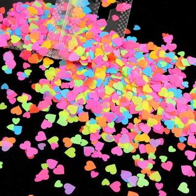 China Newest Trendy Heart Shapes Nail Glitter Glitter Flakes Stickers Laser Holographic Glitter For Nails Design for sale