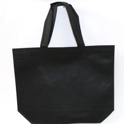 China Eco-friendly Promotion Item Multifunctional Hot Non Woven Shopping Bag Black Laxury Laminated Non Woven Shopping Bag for sale